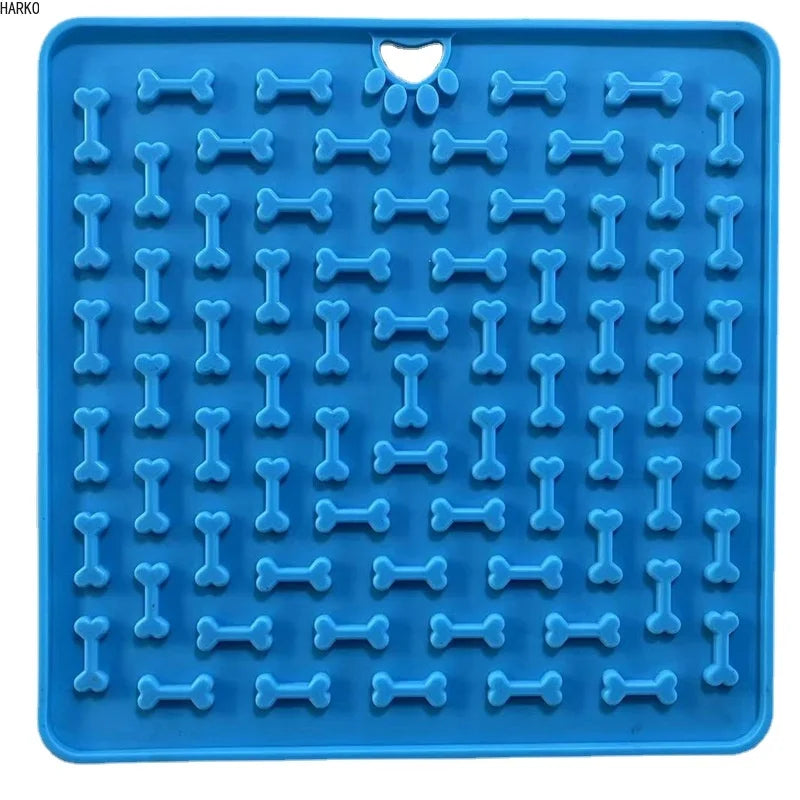 New Silicone licking pad Pet Dog Lick Pad Bath Peanut Butter Slow Eating Licking Feeder Cats Lickmat Feeding Dog Lick Mat